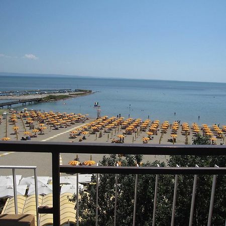 Appartamento Vistamare Grado Exteriör bild